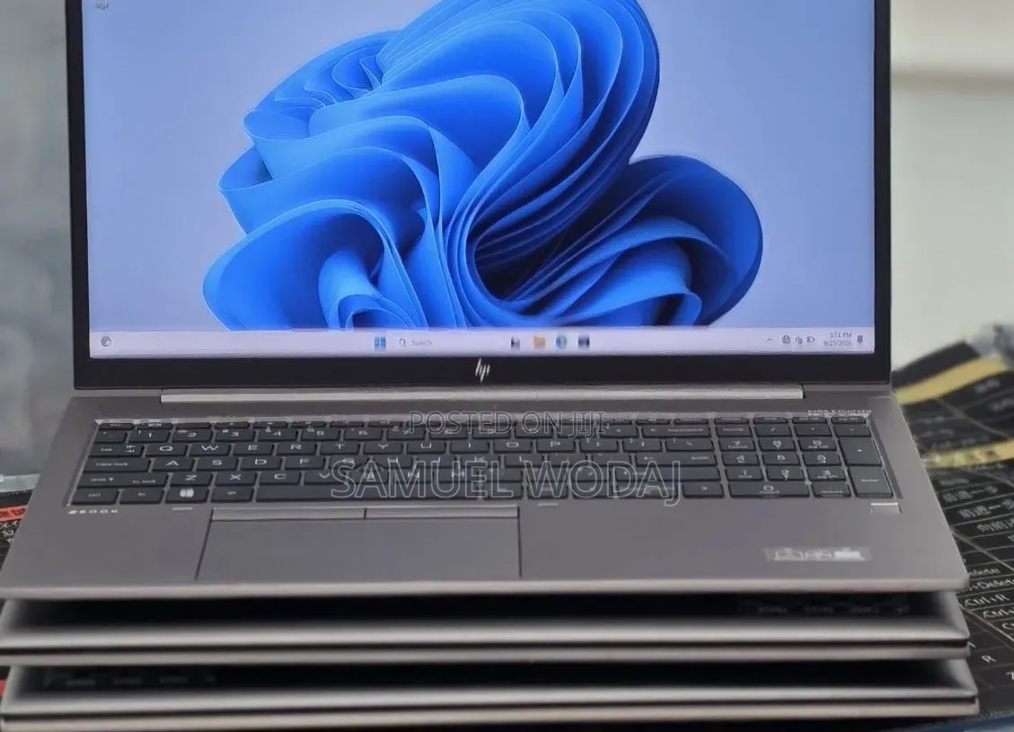 New Laptop HP Pavilion 15 16GB Intel Core i5 SSD 512GB