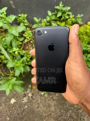 Apple iPhone 7 32 GB Black