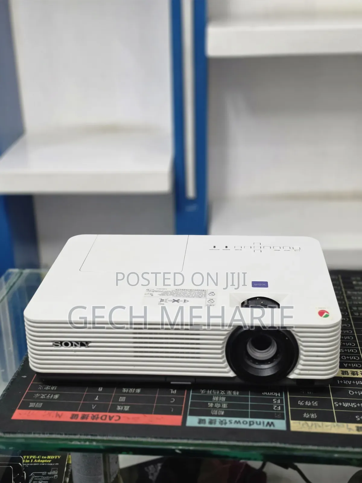 Sony Projector model Name VPL-Dx221 hardware Interface Vga, Hdmi