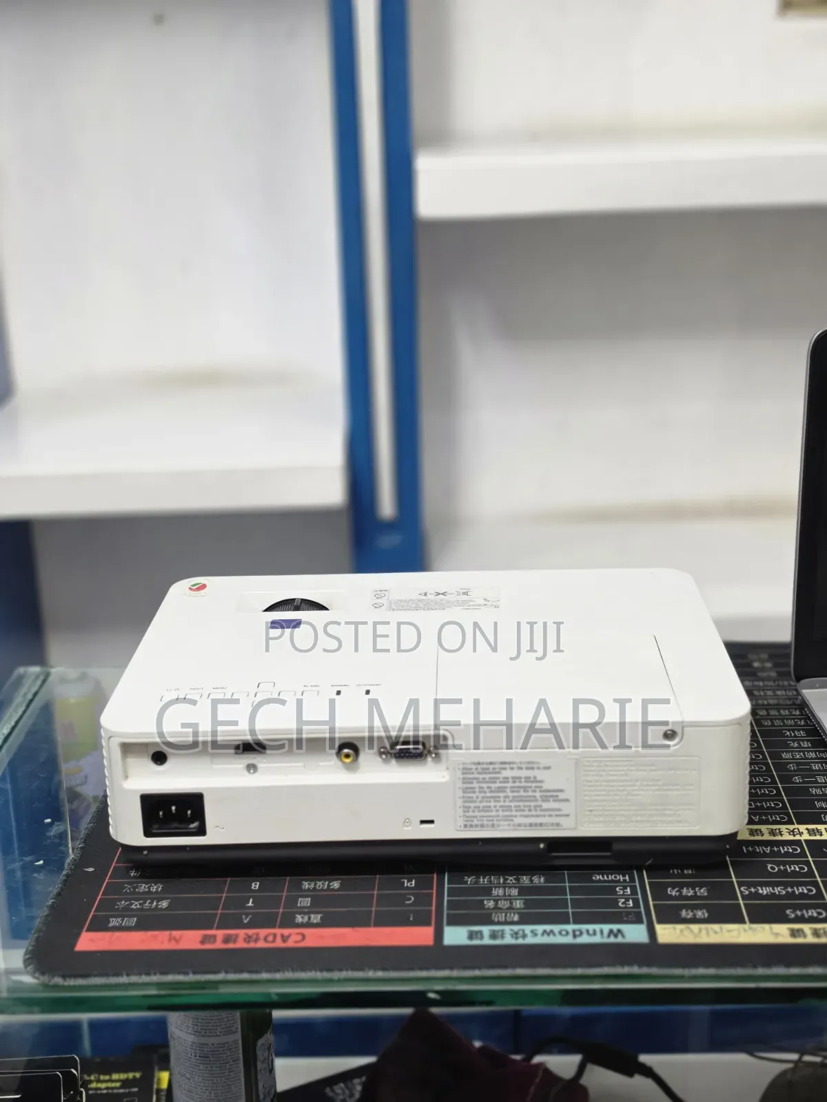 Sony Projector model Name VPL-Dx221 hardware Interface Vga, Hdmi