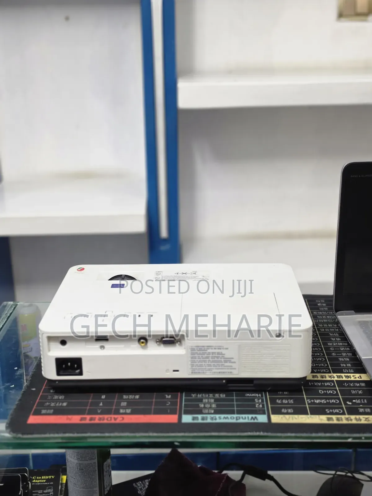 Sony Projector model Name VPL-Dx221 hardware Interface Vga, Hdmi