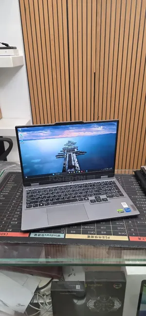 New Laptop Lenovo LOQ 15IRH8 8GB Intel Core i5 SSD 512GB