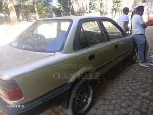 Toyota Corolla 1989 Silver