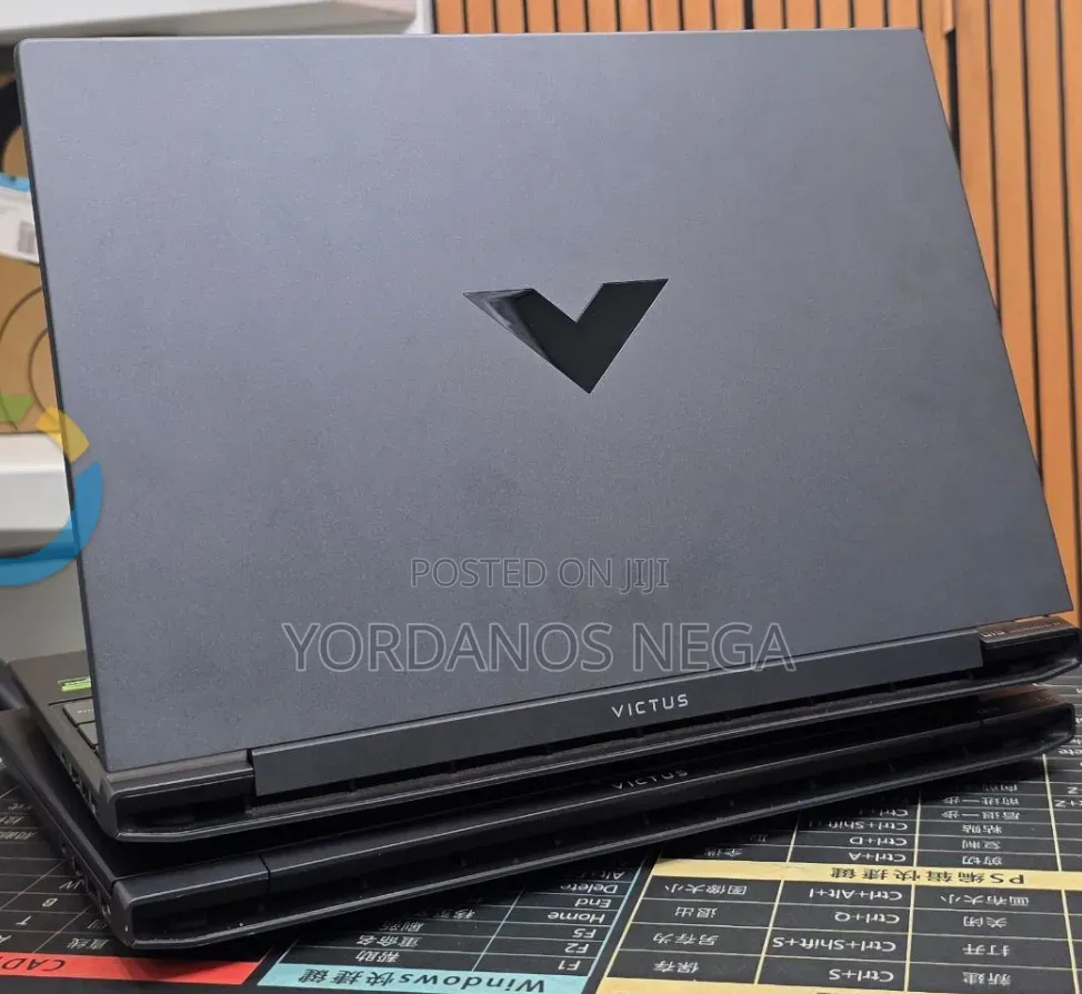 New Laptop HP Victus 16 8GB AMD Ryzen 7 SSD 512GB