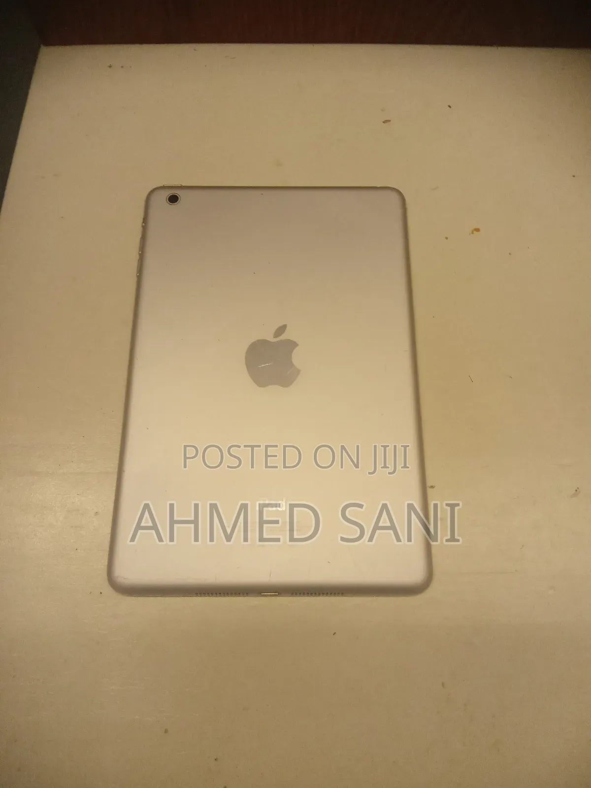 Apple iPad 2 Wi-Fi 16 GB White