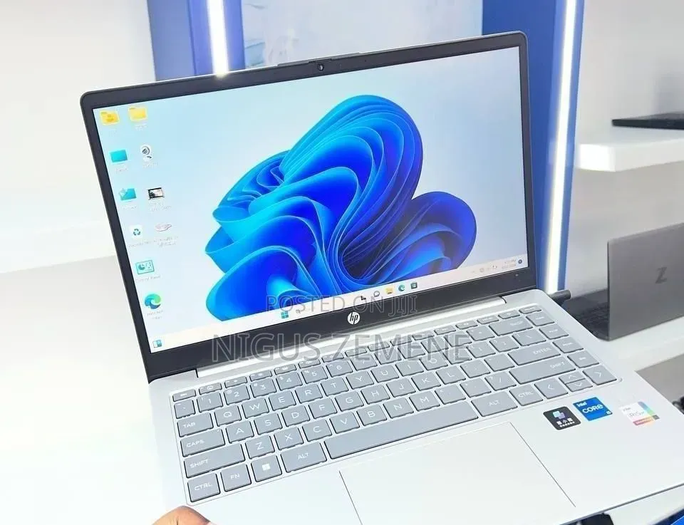 New Laptop HP Stream Notebook 16GB Intel Core i5 SSD 1T