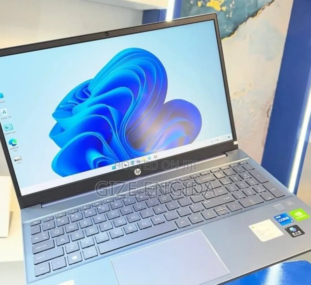 New Laptop HP Pavilion 14 16GB Intel Core i7 SSD 512GB