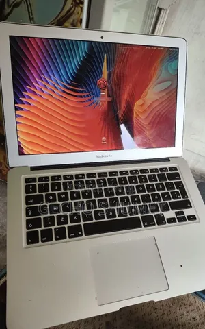 New Laptop Apple MacBook Air 2015 8GB Intel Core i5 SSD 128GB