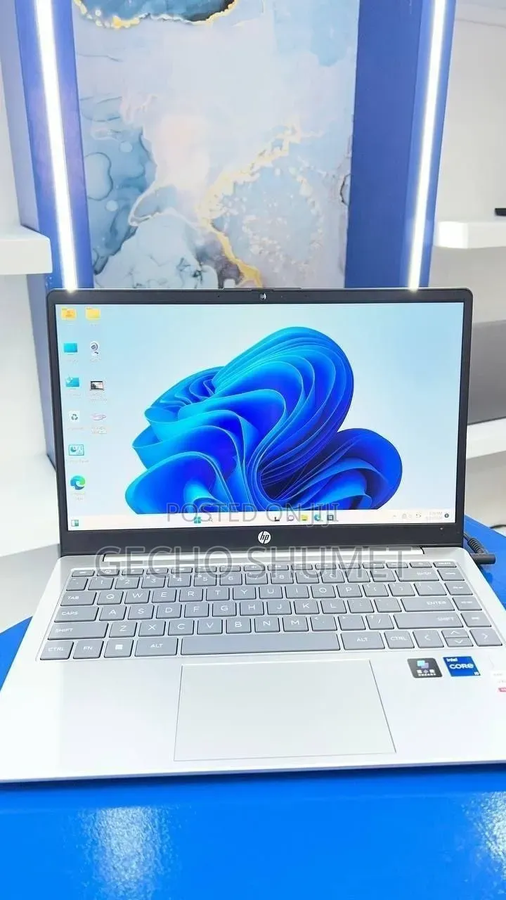 New Laptop HP 16GB Intel Core i5 SSD 1T