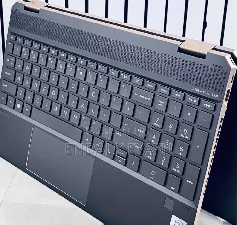 New Laptop HP Spectre 16GB Intel Core i7 SSD 1T