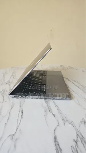 New Laptop Apple MacBook Pro 2021 M1 16GB SSD 512GB