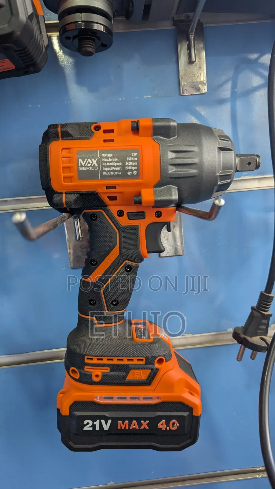 Finder Impact Wrench