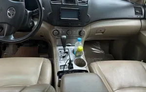 Toyota Highlander 2010 White
