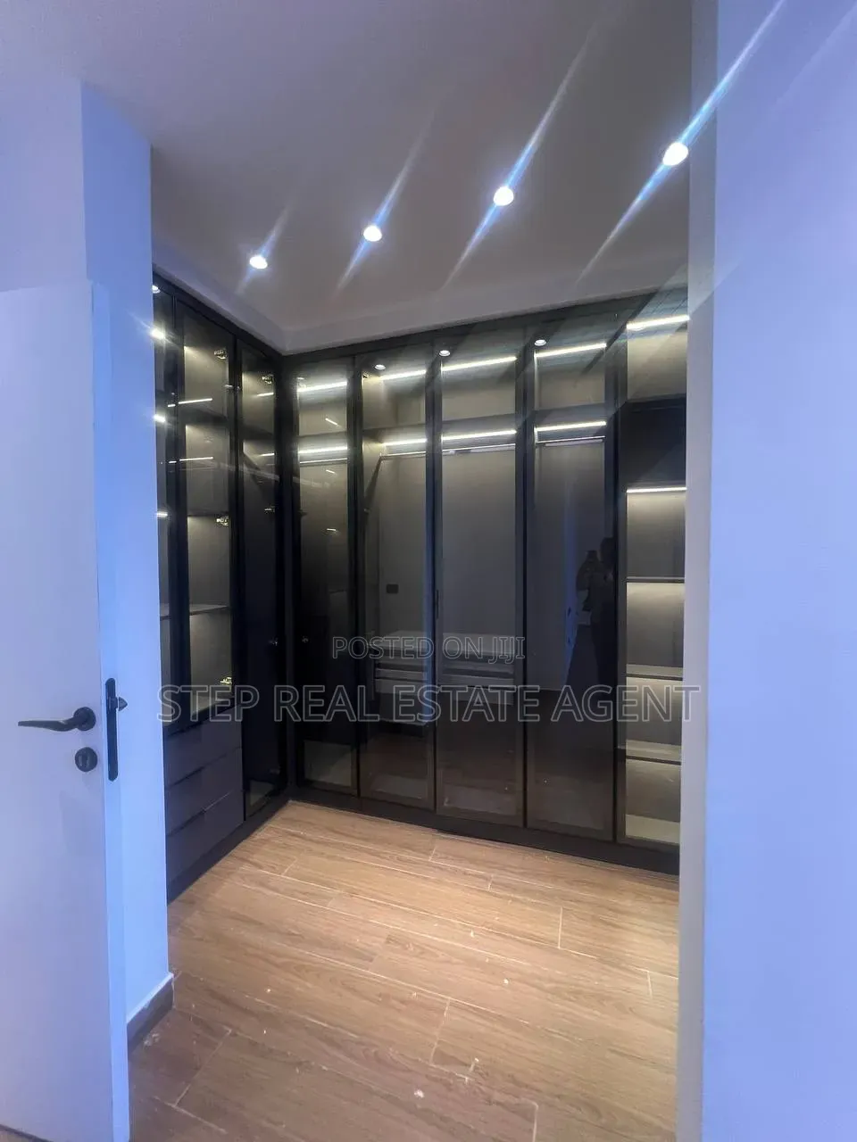 3bdrm Apartment in Bole for sale