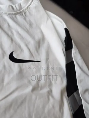 Nike Athletic Short Sleeve Sportswear T Shirt