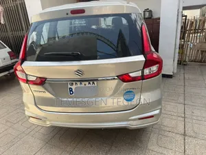 Suzuki Ertiga 2021 Silver