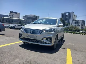 Suzuki Ertiga 2021 Silver