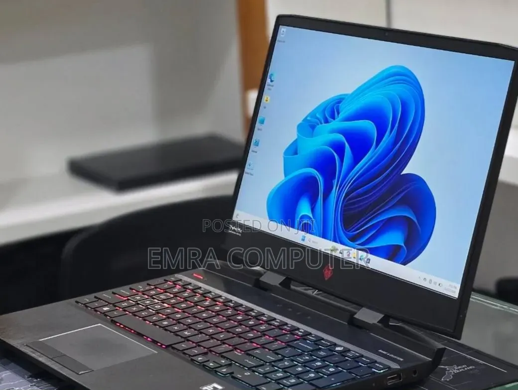 New Laptop HP 16GB Intel Core i7 SSD 128GB