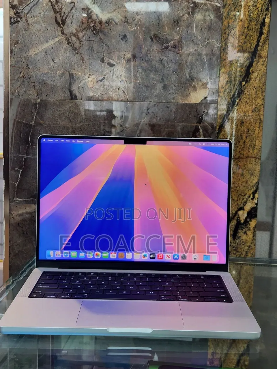 New Laptop Apple MacBook Pro 2024 M4 24GB Apple M4 Pro SSD 512GB