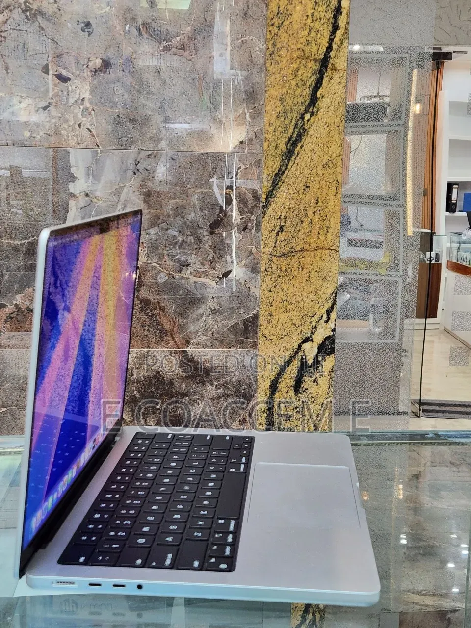 New Laptop Apple MacBook Pro 2024 M4 24GB Apple M4 Pro SSD 512GB