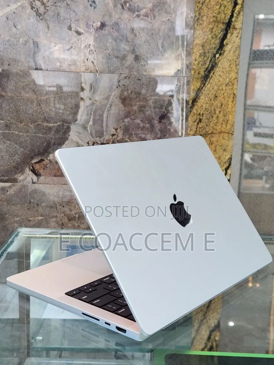 New Laptop Apple MacBook Pro 2024 M4 24GB Apple M4 Pro SSD 512GB