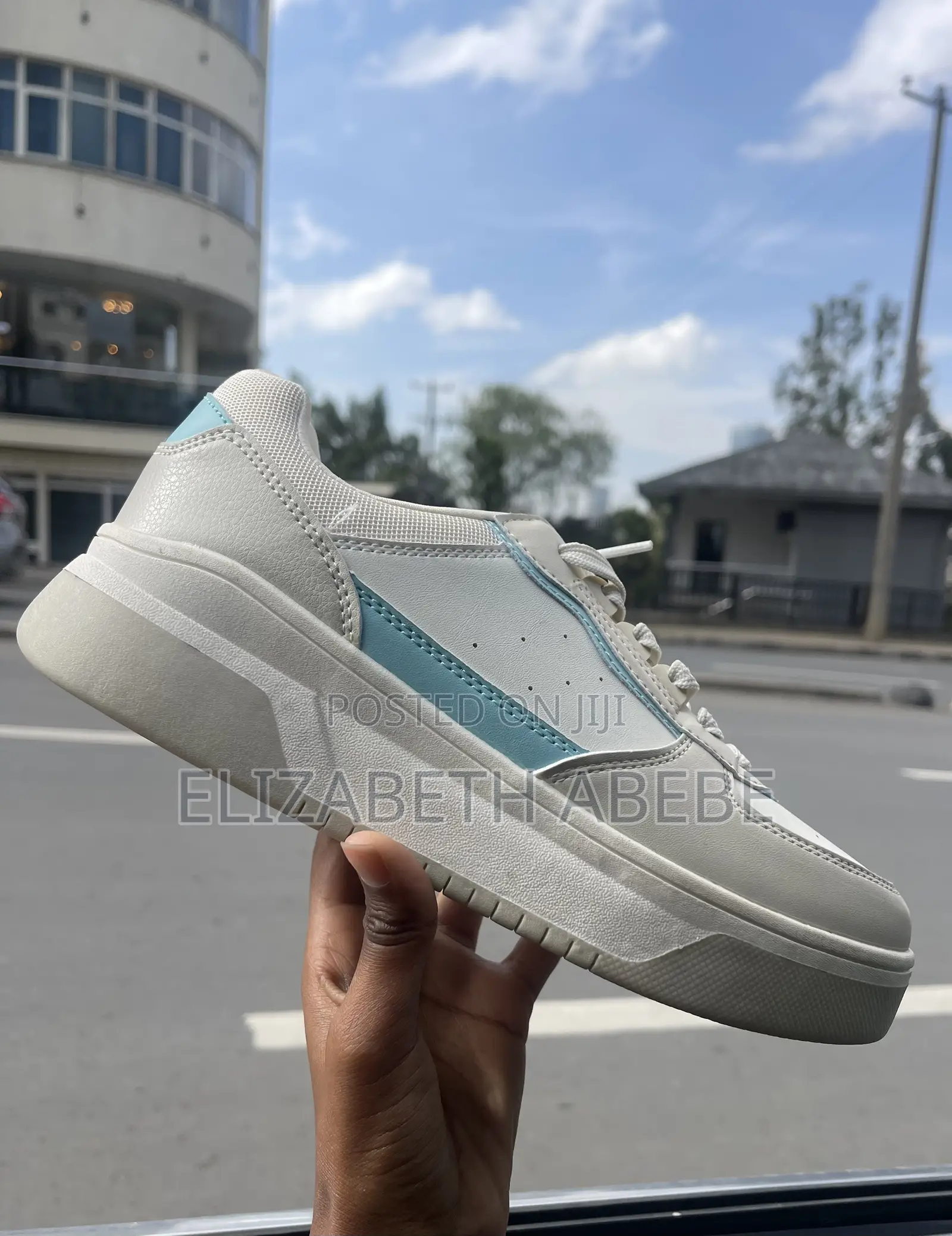 Echo Sneakers