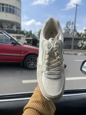 Echo Sneakers