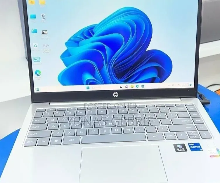 New Laptop HP Stream Notebook 16GB Intel Core i5 SSD 1T