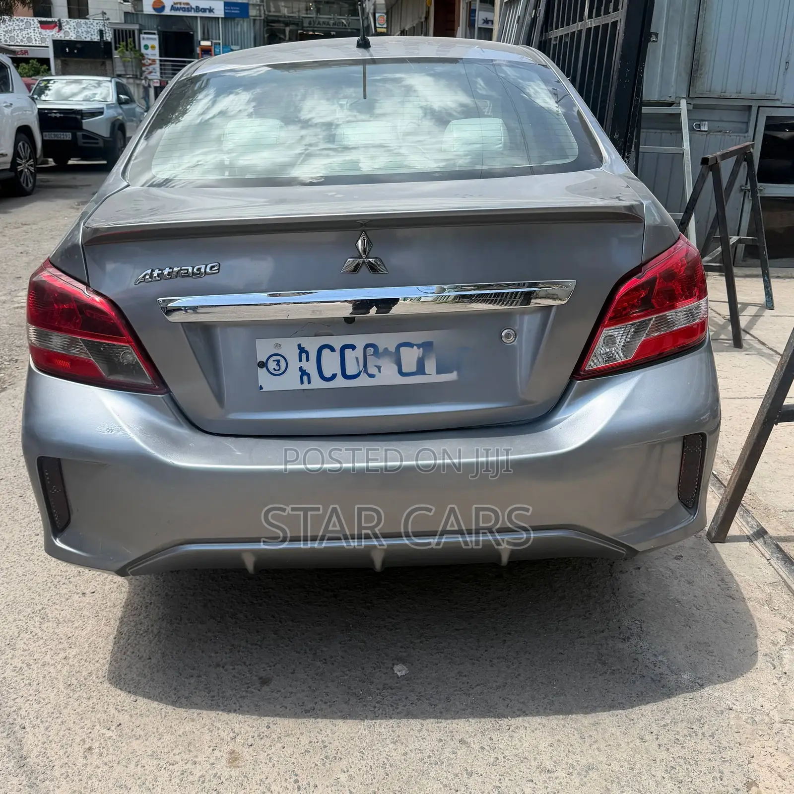 Mitsubishi Attrage 2022 Silver