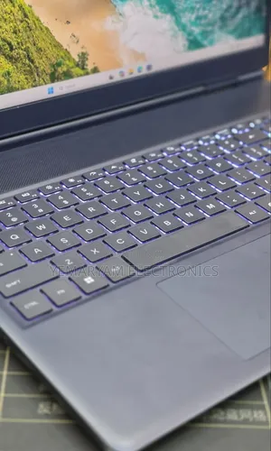 New Laptop Dell Alienware Aurora 16 16GB Intel Core Ultra 7 SSD 1T