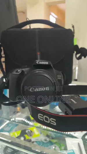  Canon Eos 2000d DSLR Camera 
