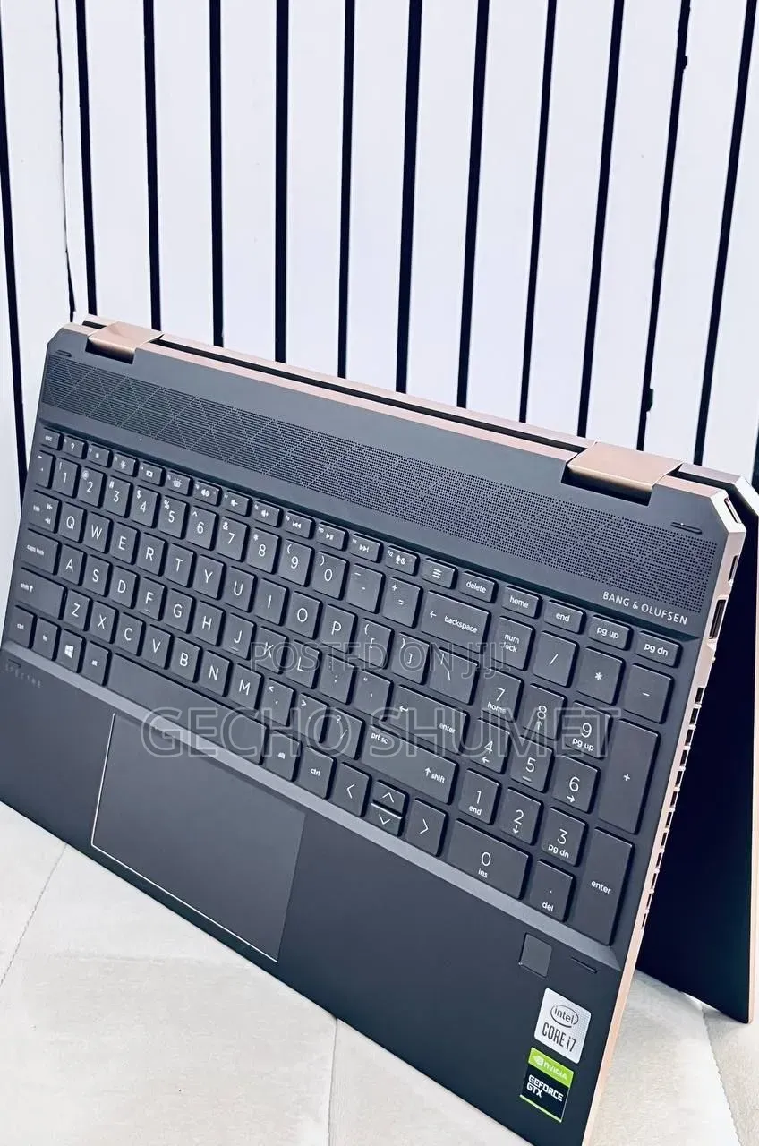 New Laptop HP Spectre 16GB Intel Core i7 SSD 1T
