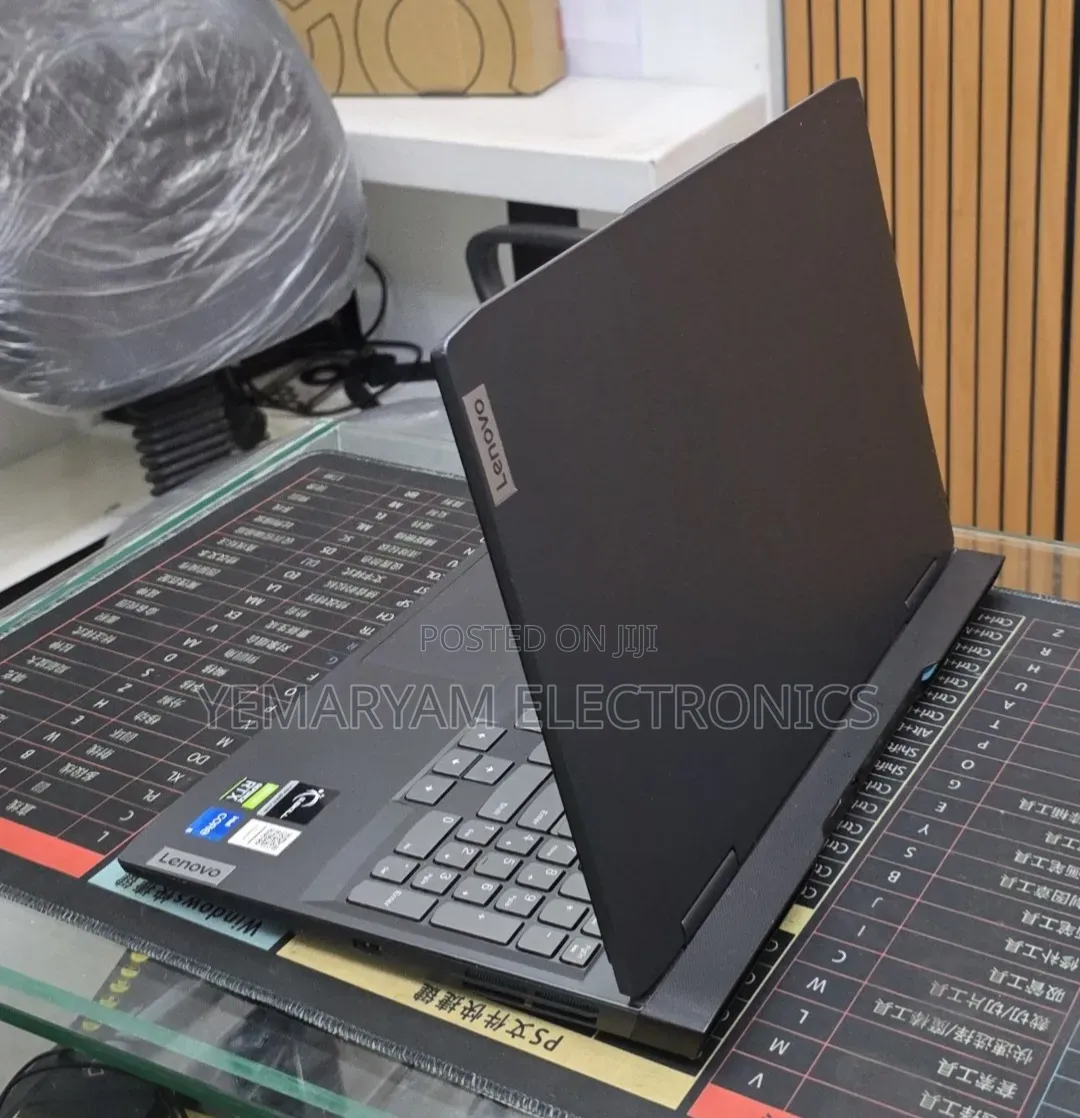 New Laptop Lenovo 16GB Intel Core i5 SSD 512GB