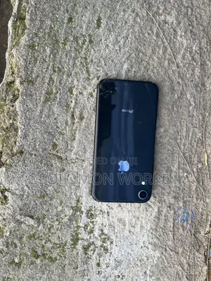 Apple iPhone XR 64 GB Black