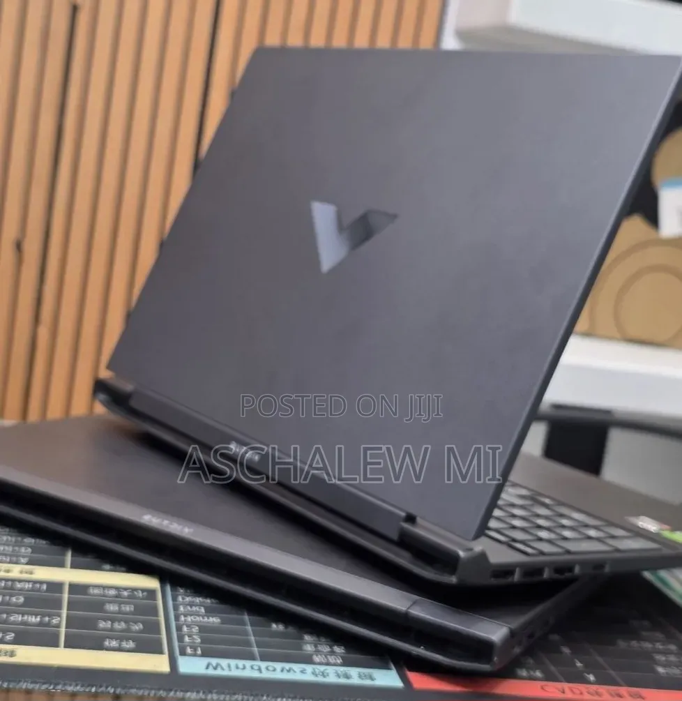 New Laptop HP Victus 15 16GB AMD Ryzen 7 SSD 512GB