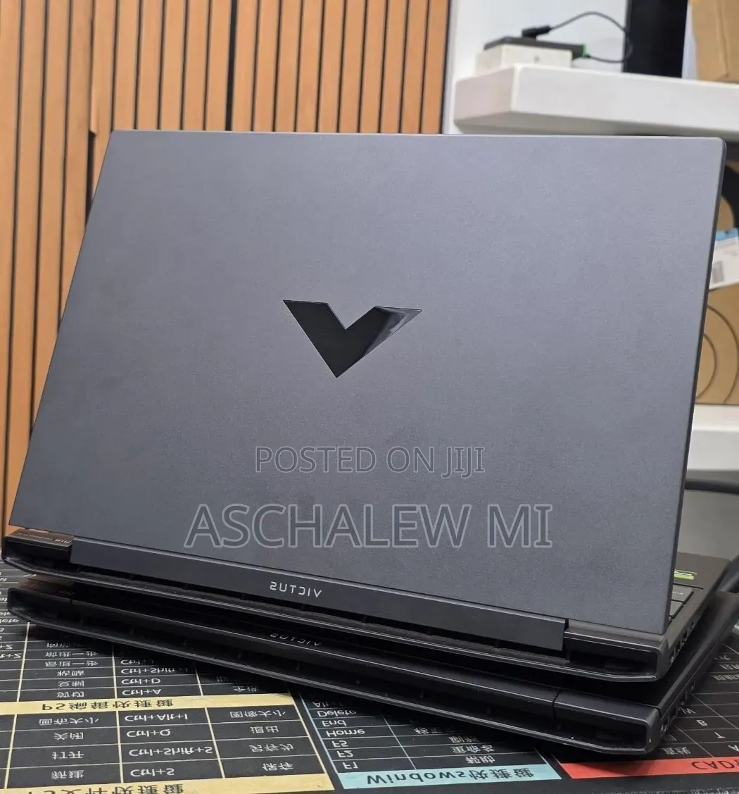 New Laptop HP Victus 15 16GB AMD Ryzen 7 SSD 512GB