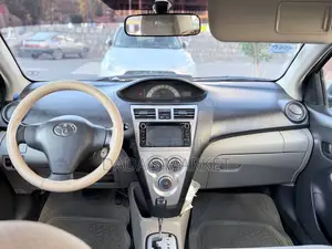 Toyota Yaris 2008 Silver