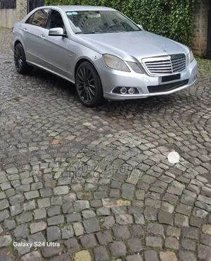 Mercedes-Benz E250 2012 Silver