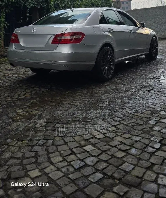 Mercedes-Benz E250 2012 Silver