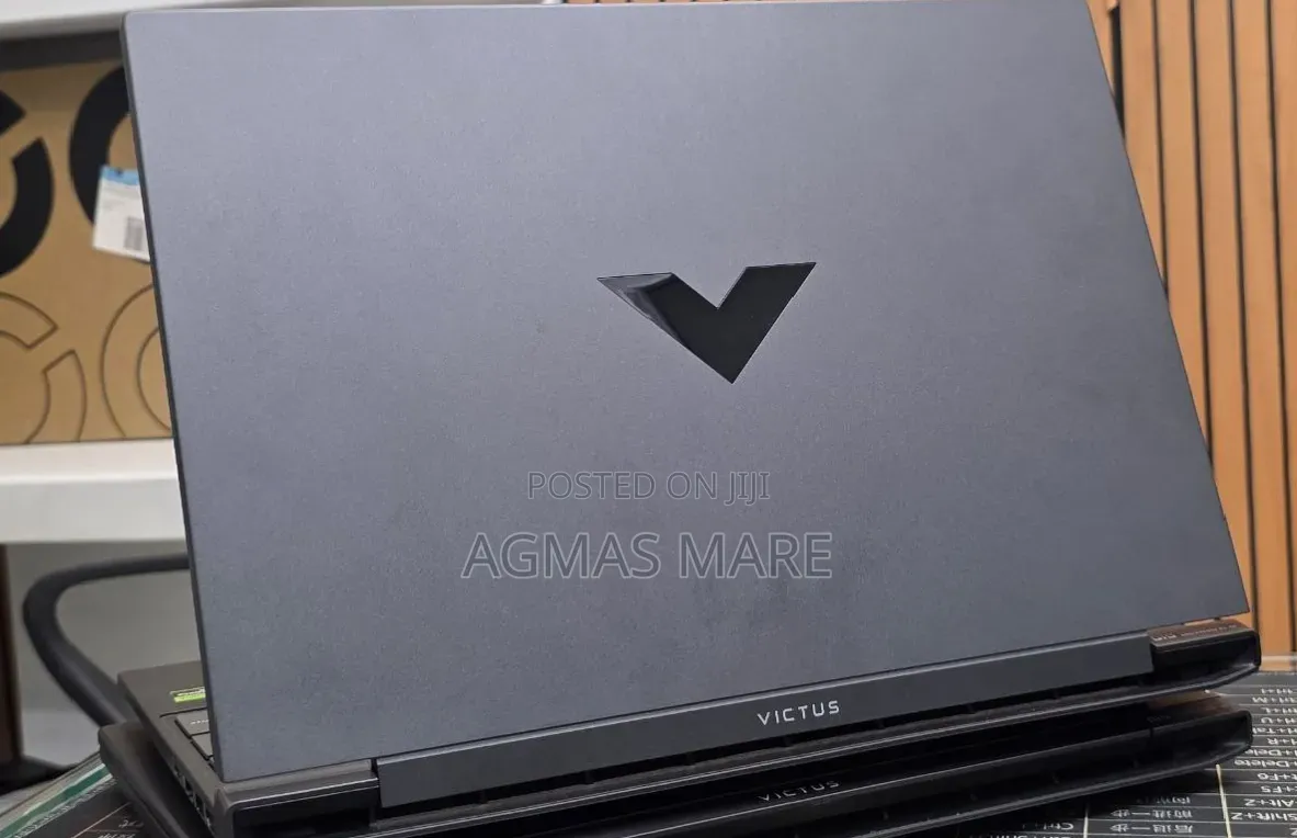 New Laptop HP Victus 16 16GB AMD Ryzen 7 SSD 512GB