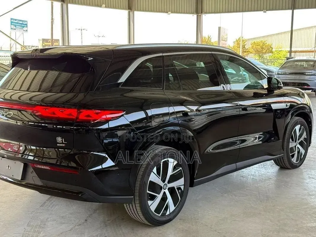 New BYD Tang DM-i 2025 Black