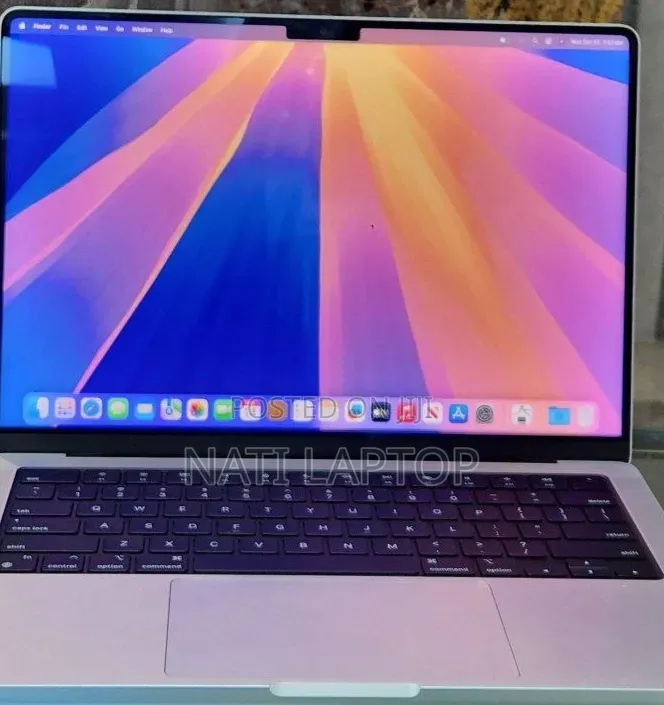 New Laptop Apple MacBook Pro 2024 M4 24GB Apple M4 Pro SSD 512GB