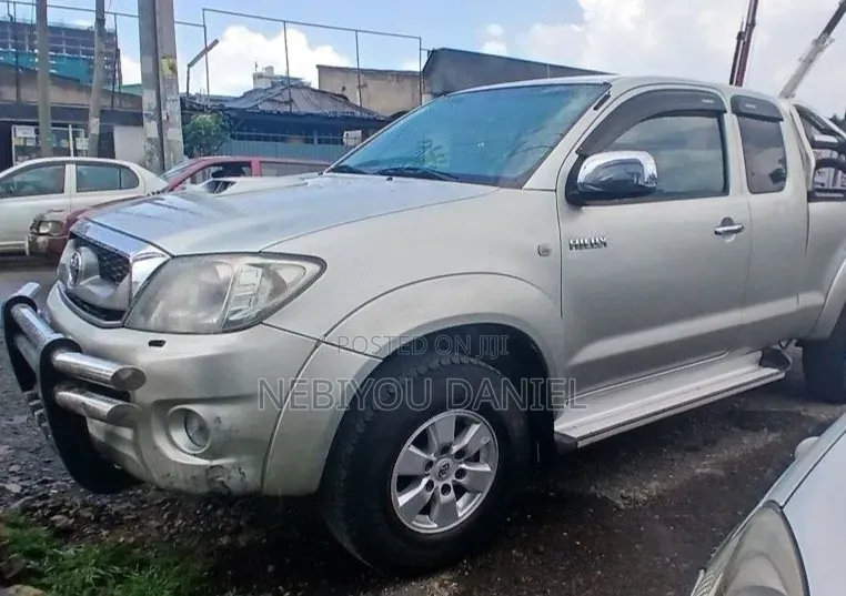Toyota Hilux 2008 Silver