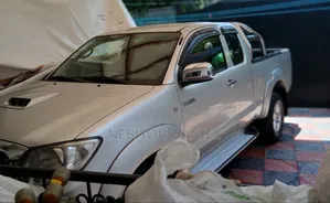 Toyota Hilux 2008 Silver