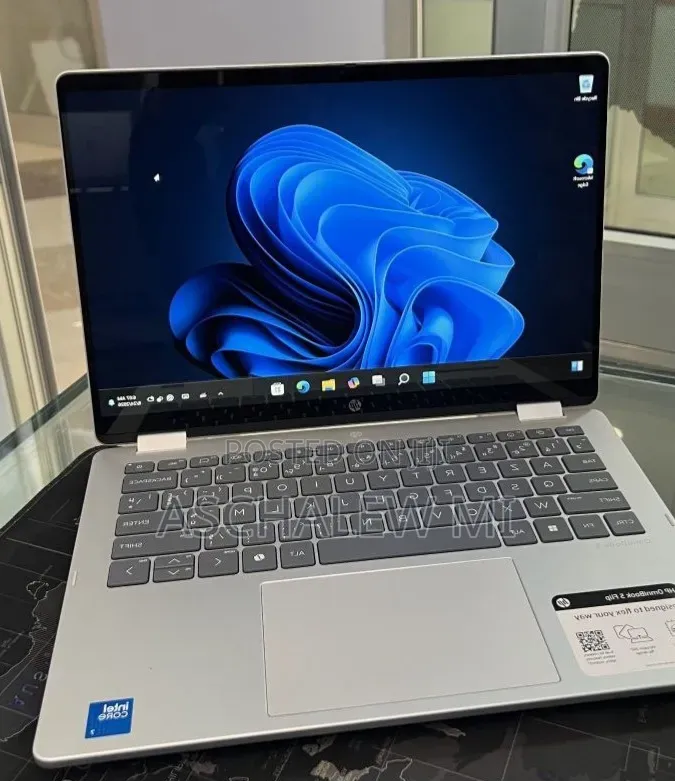 New Laptop HP OmniBook 5 14" 16GB Intel Core 7 SSD 512GB