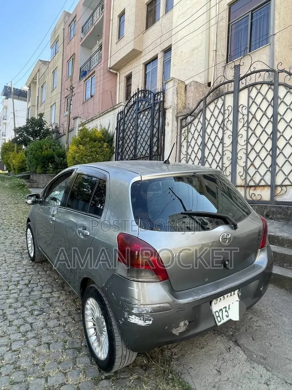 Toyota Yaris 2010 Gray