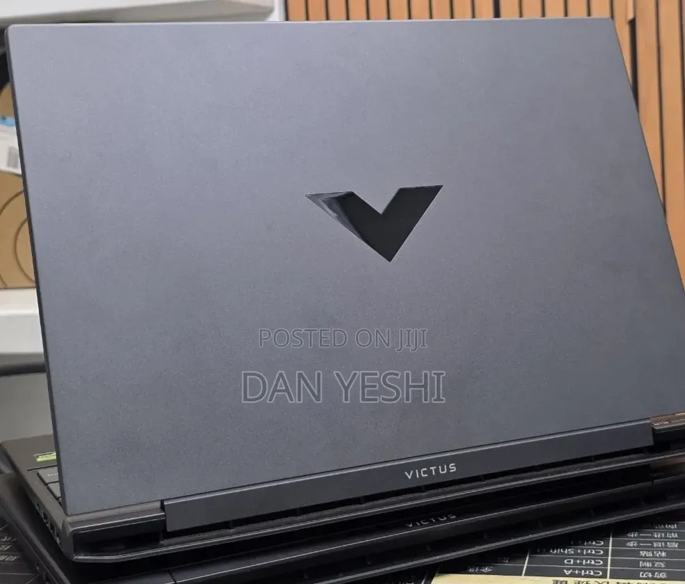 New Laptop HP Victus 16 16GB AMD Ryzen 7 SSD 512GB