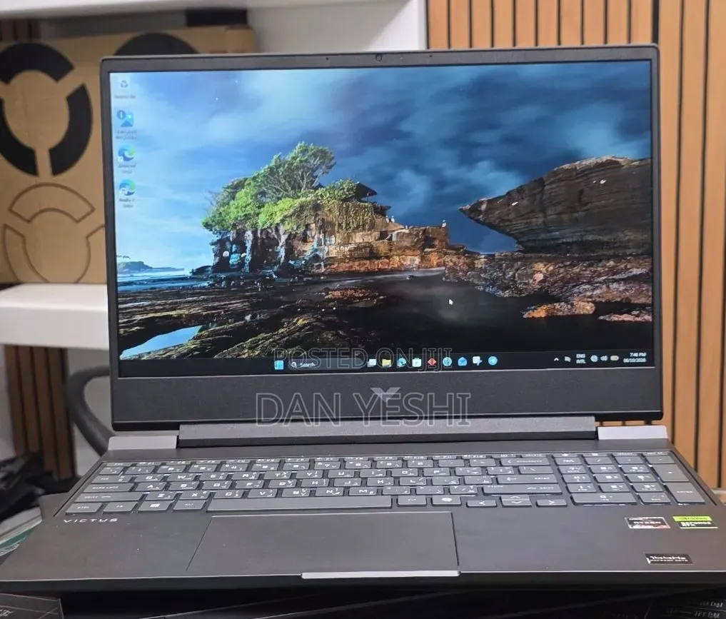 New Laptop HP Victus 16 16GB AMD Ryzen 7 SSD 512GB