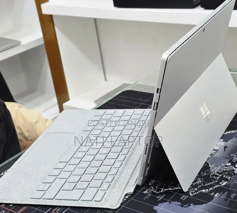 New Laptop Microsoft 8GB Intel Core i5 SSD 256GB