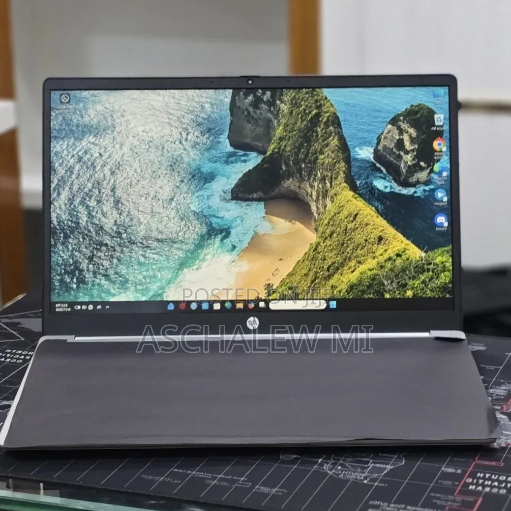 New Laptop HP Stream Notebook 8GB AMD Ryzen 5 SSD 512GB